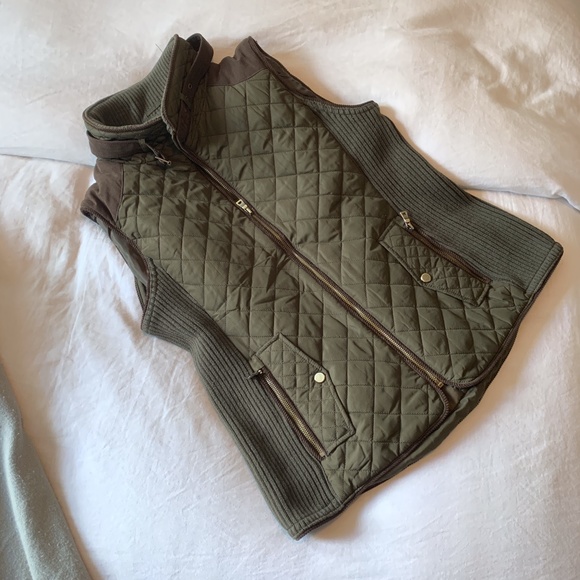 Johnston & Murphy Jackets & Blazers - Johnston & Murphy Diamond Quilted Equestrian Vest